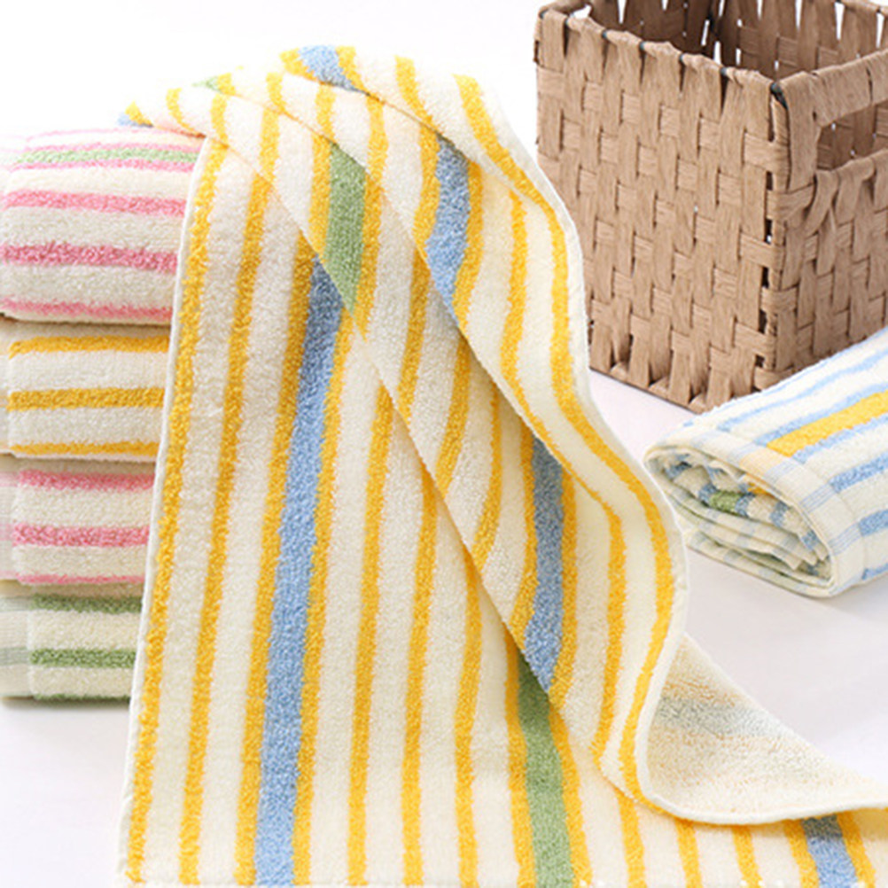 4-delige set kleurrijke gestre - Home Textiles In Pakistan recensie en prijs